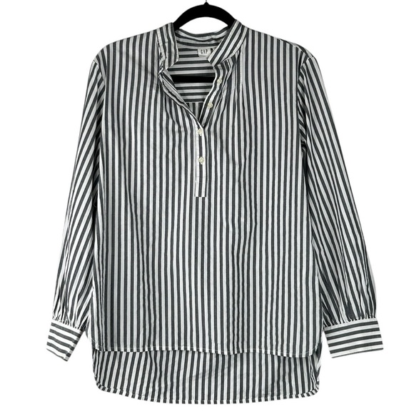 GAP Tops - GAP Gray & White Striped Coastal Minimalist 100% Cotton Button Top Size XS